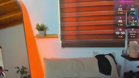 Snapshot of julieta__cooper chatting on 11-01-25, 03:03 Juli online show from 11-01-25, 03:03