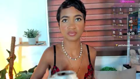 Snapshot of julieta__cooper chatting on 11-21-25, 09:13 Juli online show from 11-21-25, 09:13