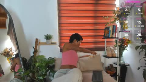 Snapshot of julieta__cooper chatting on 11-29-25, 05:38 Juli online show from 11-29-25, 05:38