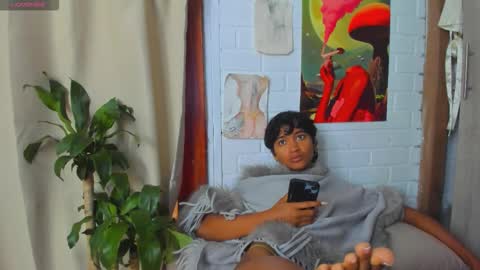 Snapshot of julieta__cooper chatting on 01-15-26, 09:40 Juli online show from 01-15-26, 09:40