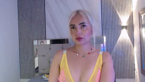 julieta__fox_ online show from 07-13-26, 03:26