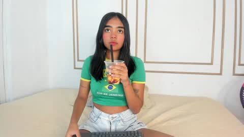 Juli online show from 12-28-24, 07:22