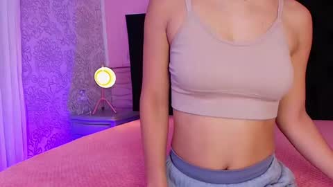Snapshot of julieta_cortes__ chatting on 07-23-26, 12:25 Julieta online show from 07-23-26, 12:25