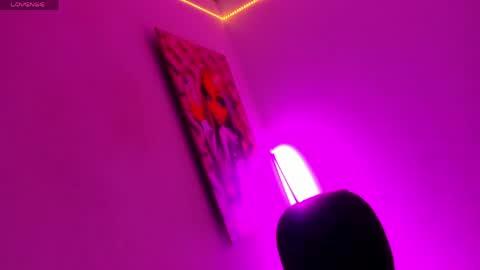 Snapshot of julieta_princess_ chatting on 06-04-26, 12:49 online show from 06-04-26, 12:49