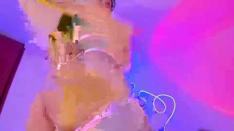 Snapshot of julietabomgv chatting on 02-21-25, 10:15 julietabomgv online show from 02-21-25, 10:15