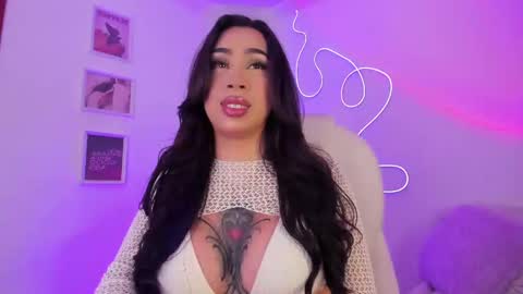 Snapshot of julietabomgv chatting on 02-28-25, 01:37 julietabomgv online show from 02-28-25, 01:37