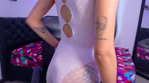 Snapshot of julietacheer chatting on 09-23-25, 01:14 Julieta online show from 09-23-25, 01:14