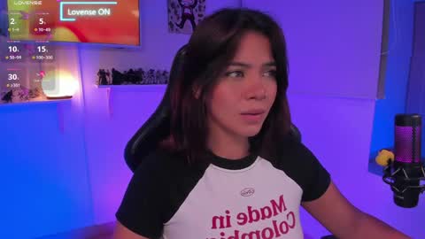 Snapshot of julietariverss chatting on 04-17-26, 09:23 Julieta online show from 04-17-26, 09:23