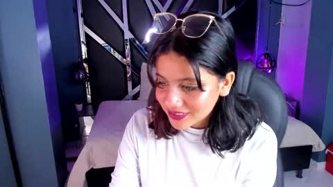 Snapshot of julieth_brown_ chatting on 10-02-25, 09:11 Julieth  online show from 10-02-25, 09:11