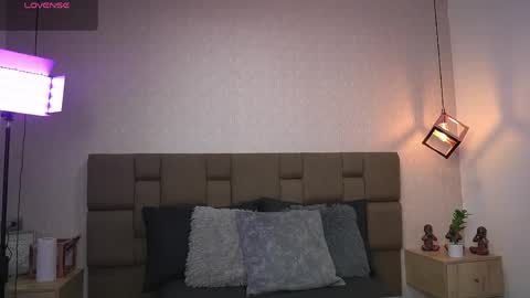 julieth_rojas online show from 05-19-26, 04:08