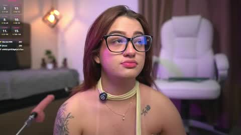 Snapshot of julieth_rojas chatting on 05-22-26, 10:04 julieth_rojas online show from 05-22-26, 10:04