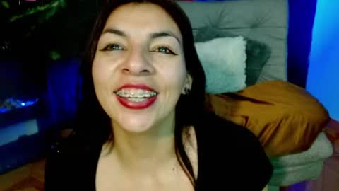Snapshot of julieth_sex1 chatting on 07-02-26, 09:37 online show from 07-02-26, 09:37