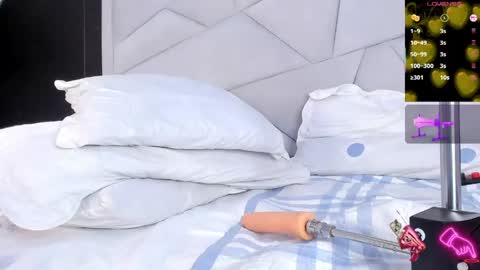 Snapshot of julietsofia chatting on 04-29-26, 11:44 Juliet online show from 04-29-26, 11:44