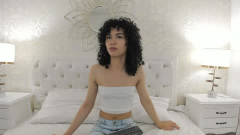 julietta    online show from 04-07-26, 11:54