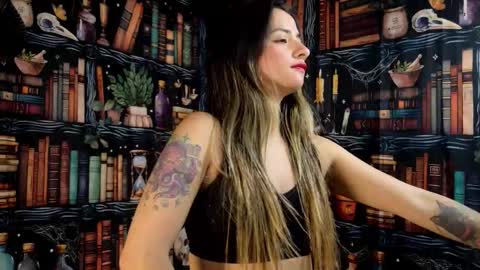 Snapshot of julietta__jackson chatting on 11-19-25, 08:42 Julietta Jackson online show from 11-19-25, 08:42