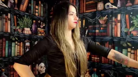 Snapshot of julietta__jackson chatting on 11-25-25, 10:10 Julietta Jackson online show from 11-25-25, 10:10