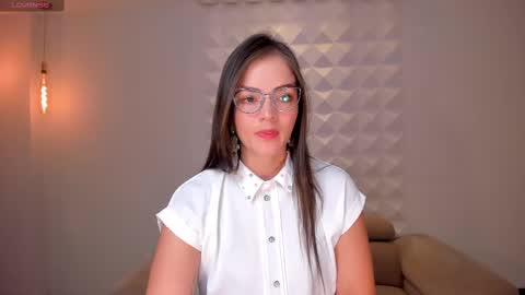 Snapshot of juliettabasset chatting on 01-09-25, 11:58 JULIETTA online show from 01-09-25, 11:58