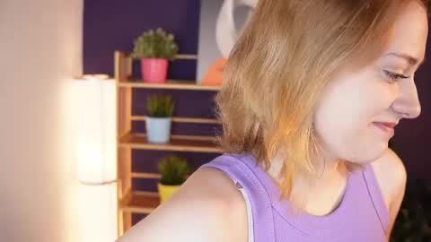 Snapshot of juliettakaniecki chatting on 09-11-25, 03:17 Mia online show from 09-11-25, 03:17