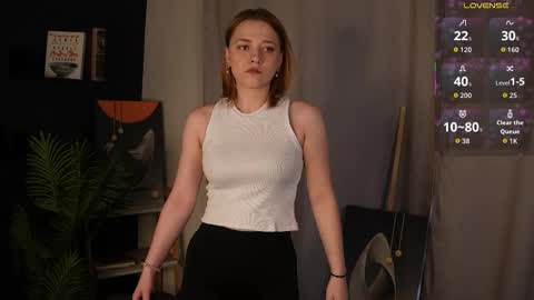 Snapshot of juliettakaniecki chatting on 09-21-25, 03:08 Mia online show from 09-21-25, 03:08