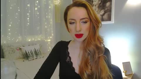 Snapshot of juliettesensual chatting on 12-27-24, 09:22 JulietteSensual online show from 12-27-24, 09:22