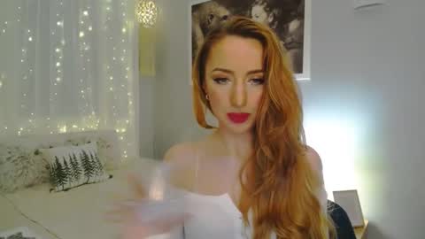 Snapshot of juliettesensual chatting on 12-28-24, 06:50 JulietteSensual online show from 12-28-24, 06:50