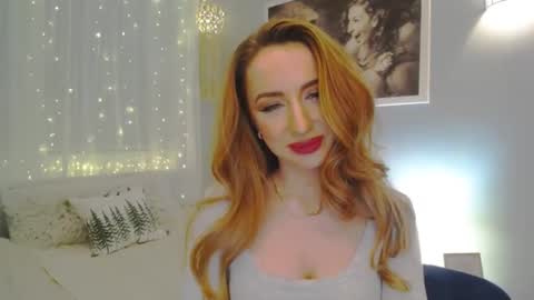 Snapshot of juliettesensual chatting on 01-08-25, 06:52 JulietteSensual online show from 01-08-25, 06:52