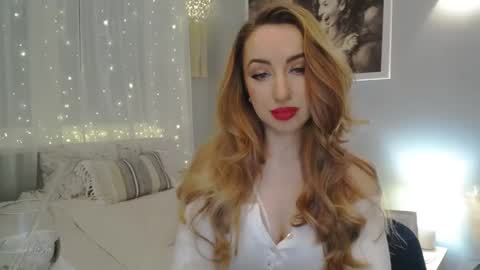 Snapshot of juliettesensual chatting on 01-14-25, 03:26 JulietteSensual online show from 01-14-25, 03:26