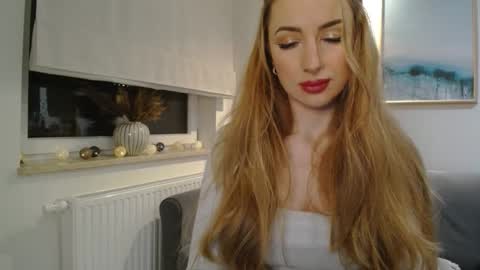 Snapshot of juliettesensual chatting on 03-04-25, 07:11 JulietteSensual online show from 03-04-25, 07:11
