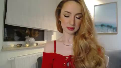 Snapshot of juliettesensual chatting on 03-06-25, 04:28 JulietteSensual online show from 03-06-25, 04:28
