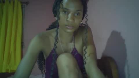 Snapshot of juliexexy chatting on 12-25-24, 04:32 juliexexy online show from 12-25-24, 04:32