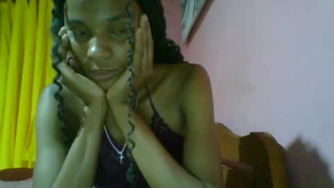 Snapshot of juliexexy chatting on 12-25-24, 07:34 juliexexy online show from 12-25-24, 07:34