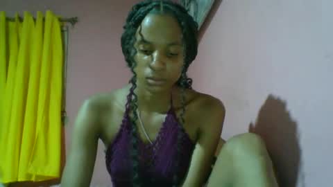Snapshot of juliexexy chatting on 12-25-24, 10:37 juliexexy online show from 12-25-24, 10:37