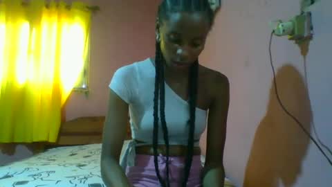 Snapshot of juliexexy chatting on 01-12-25, 09:30 juliexexy online show from 01-12-25, 09:30