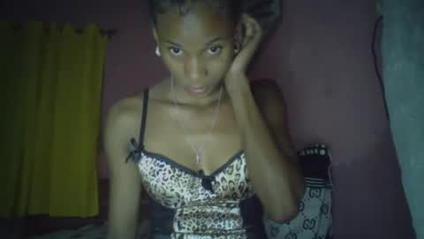 Snapshot of juliexexy chatting on 01-12-25, 04:40 juliexexy online show from 01-12-25, 04:40