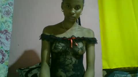Snapshot of juliexexy chatting on 01-15-25, 06:19 juliexexy online show from 01-15-25, 06:19