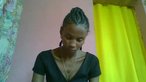 Snapshot of juliexexy chatting on 01-16-25, 07:28 juliexexy online show from 01-16-25, 07:28