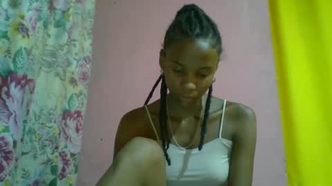 Snapshot of juliexexy chatting on 01-18-25, 04:15 juliexexy online show from 01-18-25, 04:15
