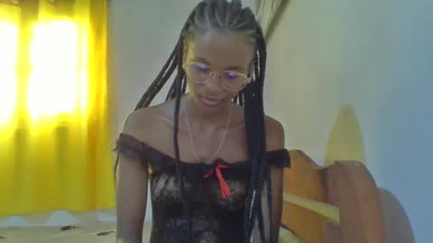 Snapshot of juliexexy chatting on 02-04-25, 09:28 juliexexy online show from 02-04-25, 09:28