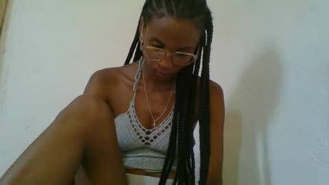 Snapshot of juliexexy chatting on 02-08-25, 09:46 juliexexy online show from 02-08-25, 09:46
