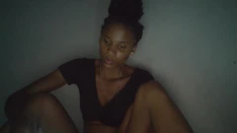 Snapshot of juliexexy chatting on 02-12-25, 04:33 juliexexy online show from 02-12-25, 04:33