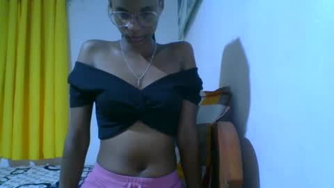 Snapshot of juliexexy chatting on 02-18-25, 06:47 juliexexy online show from 02-18-25, 06:47