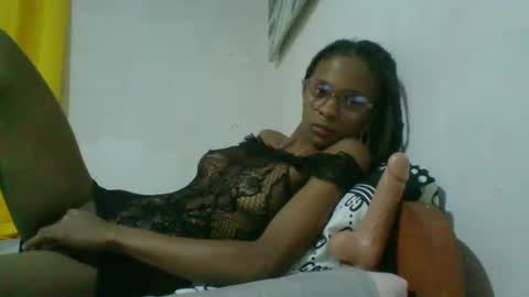 Snapshot of juliexexy chatting on 03-01-25, 04:22 juliexexy online show from 03-01-25, 04:22