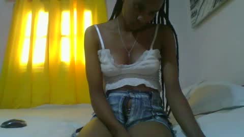 Snapshot of juliexexy chatting on 03-09-25, 02:10 juliexexy online show from 03-09-25, 02:10