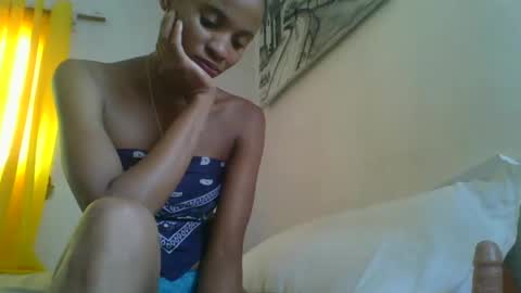 Snapshot of juliexexy chatting on 03-12-25, 11:42 juliexexy online show from 03-12-25, 11:42