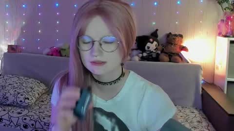 Snapshot of julifisher chatting on 06-11-26, 03:15 julifisher online show from 06-11-26, 03:15