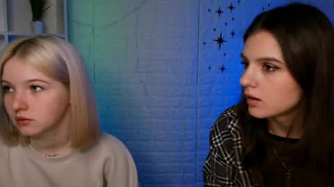 julie online show from 05-04-26, 02:02