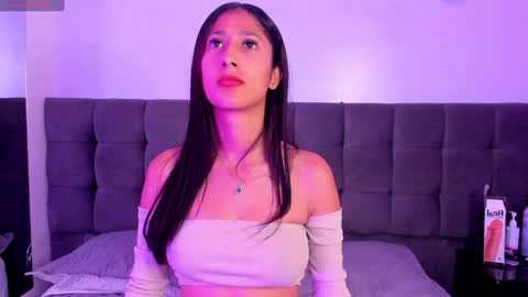 Snapshot of juliisexx chatting on 12-10-24, 02:27 Juliana online show from 12-10-24, 02:27