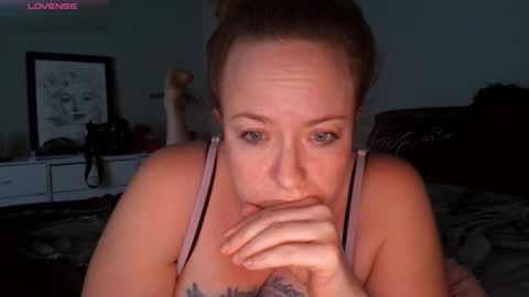 Juli Monroe online show from 02-04-26, 03:23