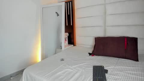 Snapshot of julimonroe19 chatting on 01-31-26, 07:11 Juli online show from 01-31-26, 07:11