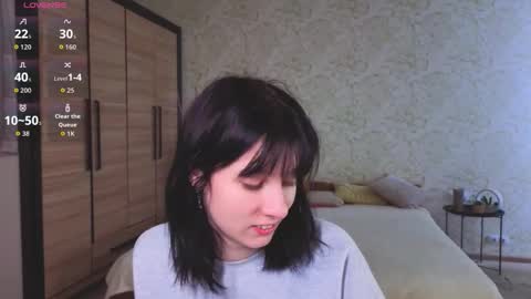 Snapshot of julissweet chatting on 10-17-25, 09:12 Asmodeus online show from 10-17-25, 09:12